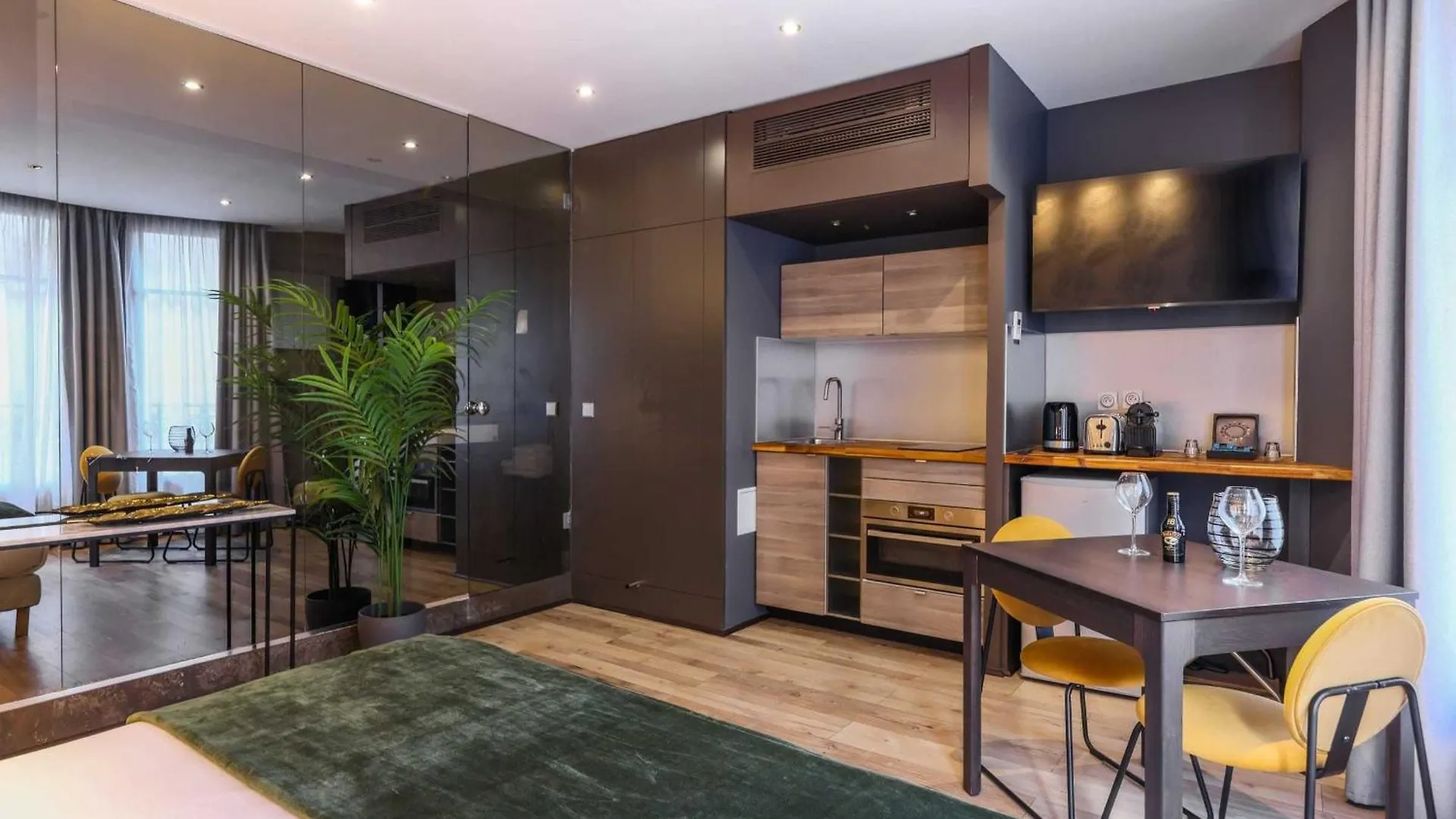 Residence Fremiet Tour Eiffel Paris 0*,