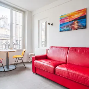 Apartment Louvre Innocent, Paris